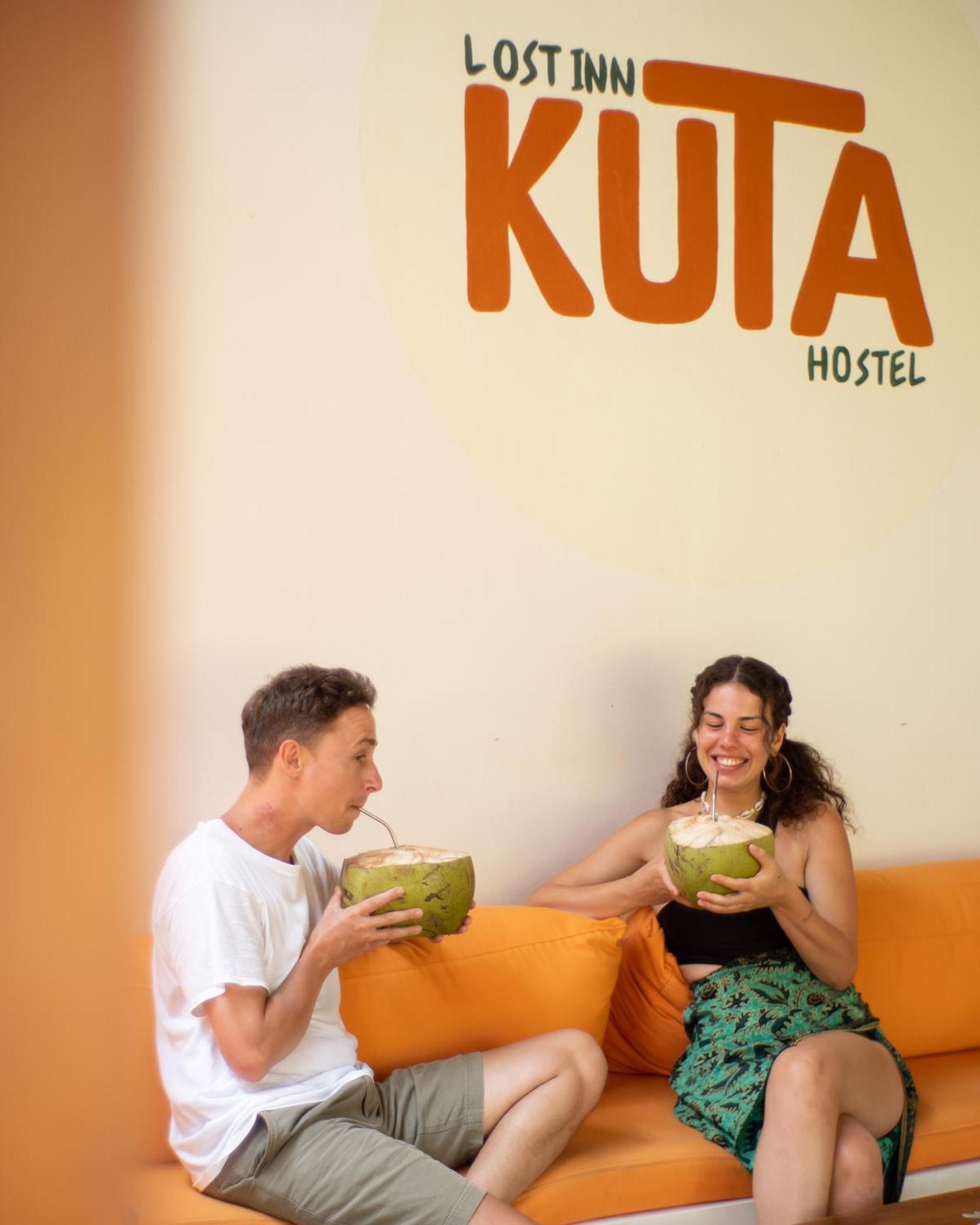 Lost Inn Kuta Capsule Hostel Exterior photo